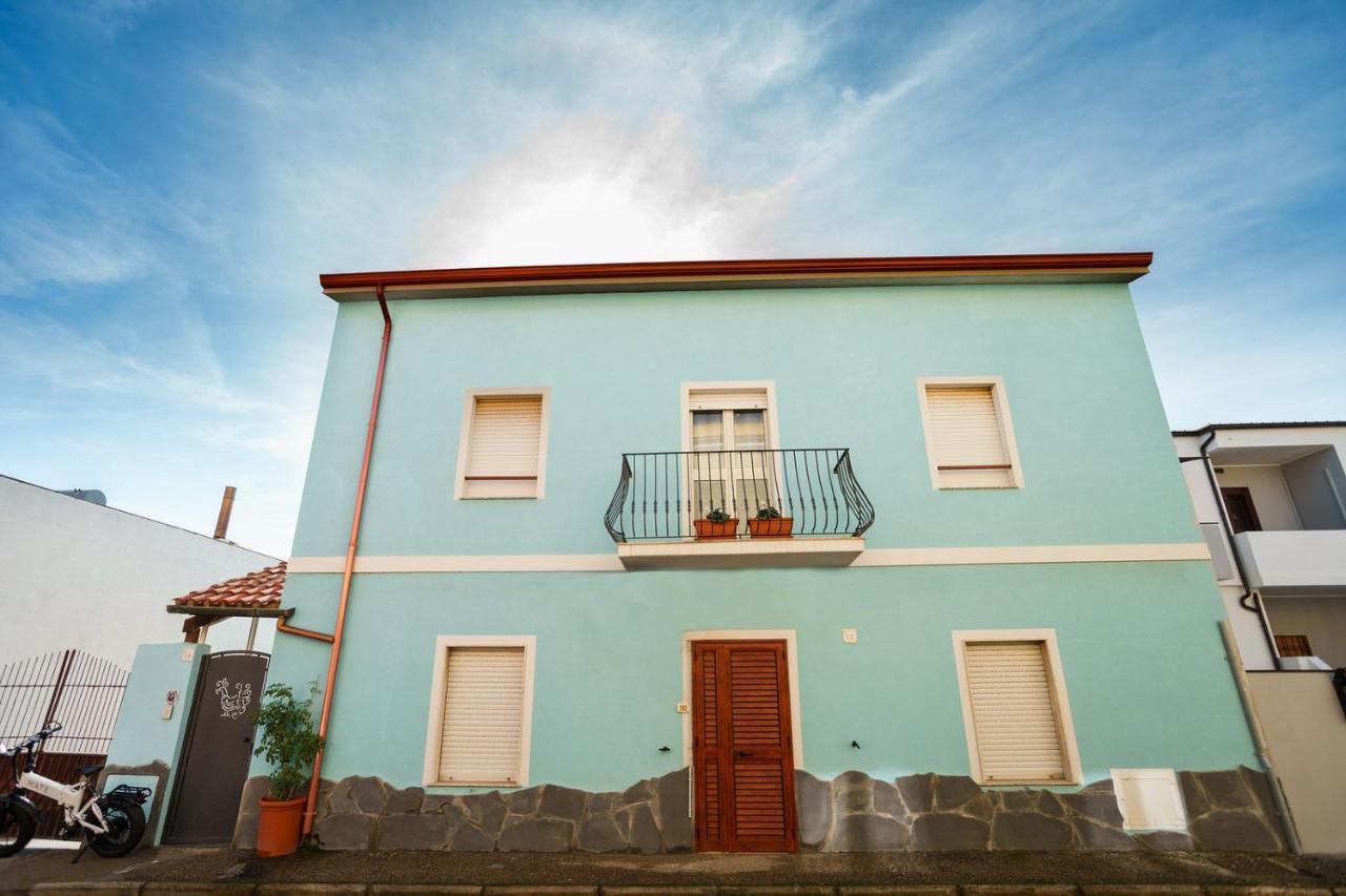 Holiday Home Alle Pavoncelle, Indipendente Con Terrazzo Di 60 Mq Portoscuso Exterior foto